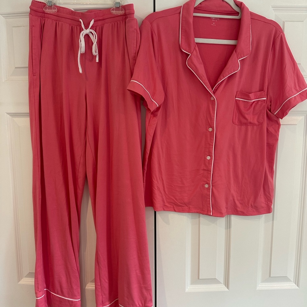 GAP Body Coral Pajama Set with White Trim